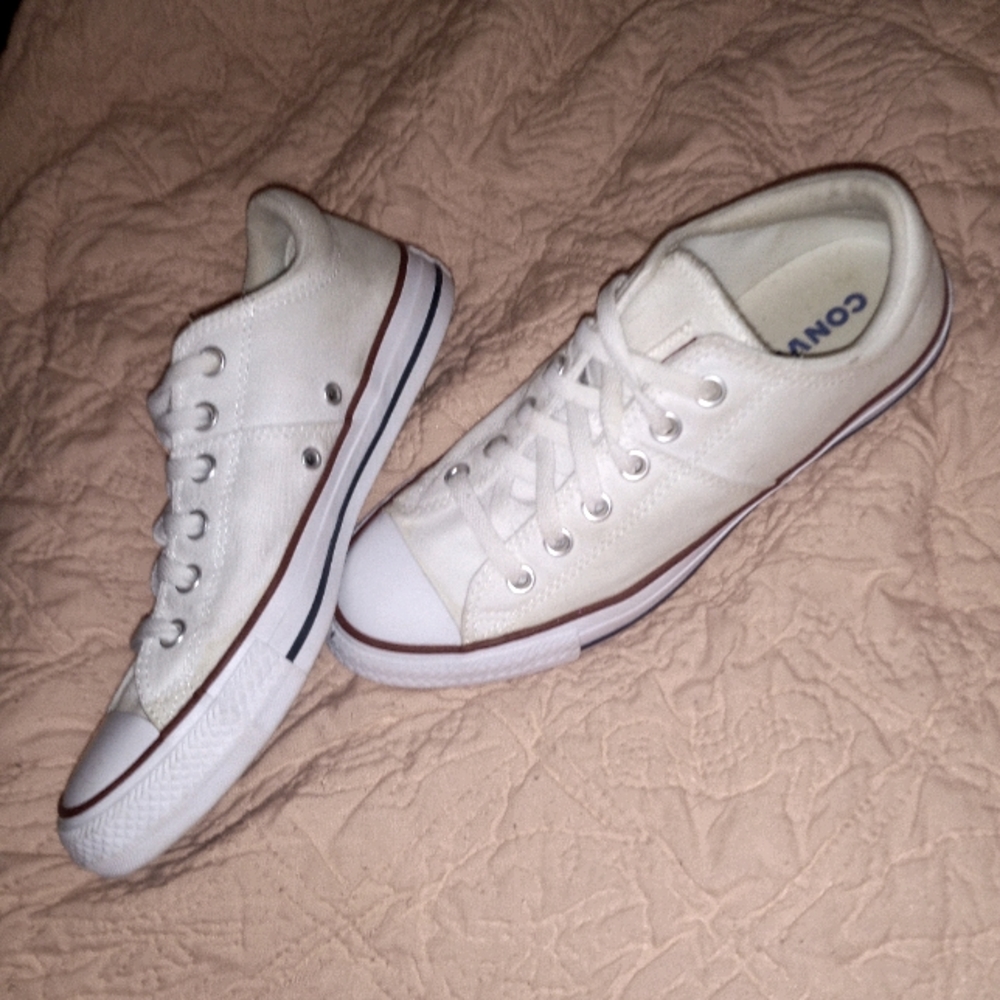 White Converse Madison size 9 like new!